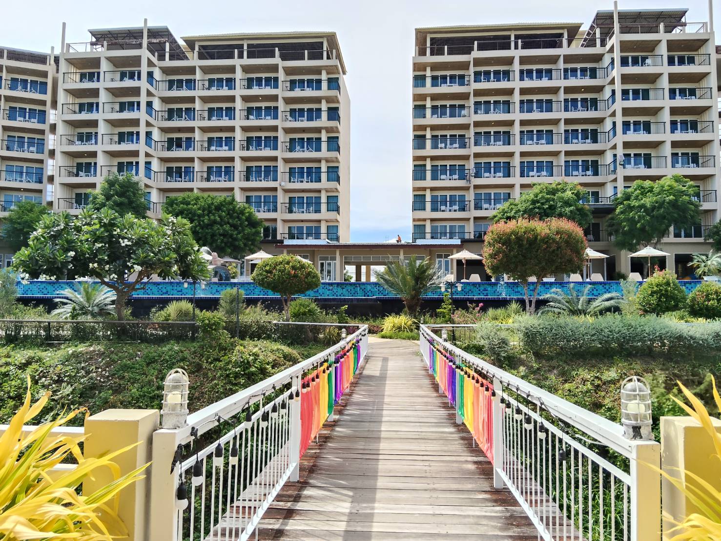 Royal Phala Cliff Beach Resort — 4