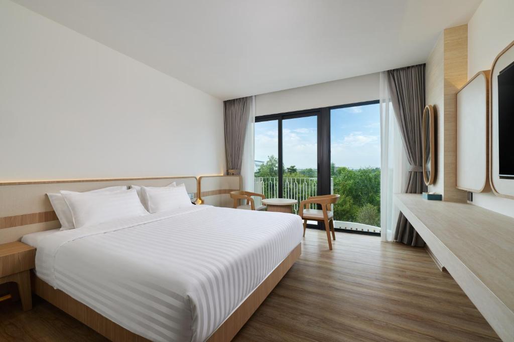 Phetara Hotel Mahachai by PCL — 2