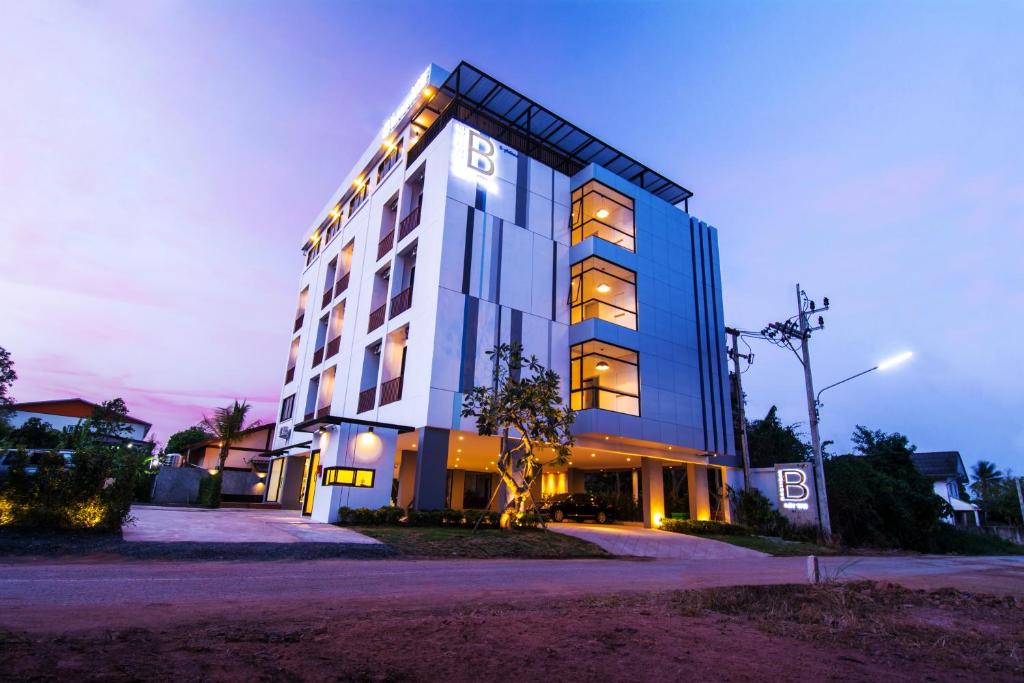 B Boutique Hotel — 4